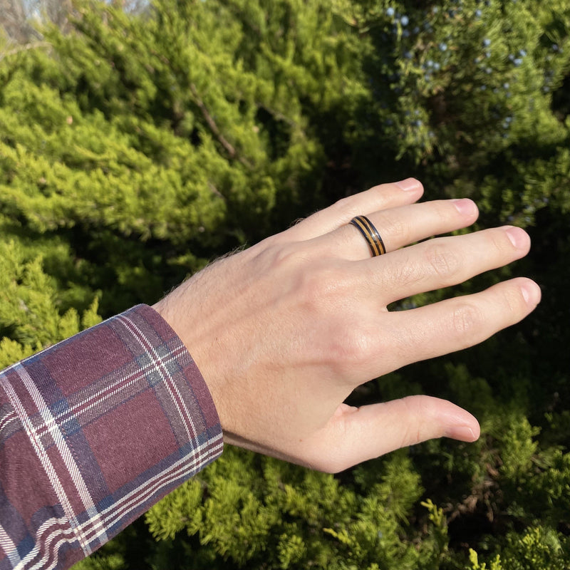 “The Blue Grass Mini” 6mm Kentucky Straight Bourbon Whiskey Barrel Black Ceramic Ring ALT Wedding Band BW James Jewelers 
